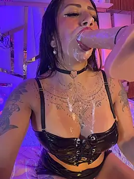 Tattooed spittingdoll online show from April 4, 2026, 1:15 am