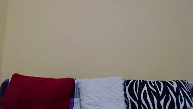 christine33 online show from August 6, 2026, 3:47 pm