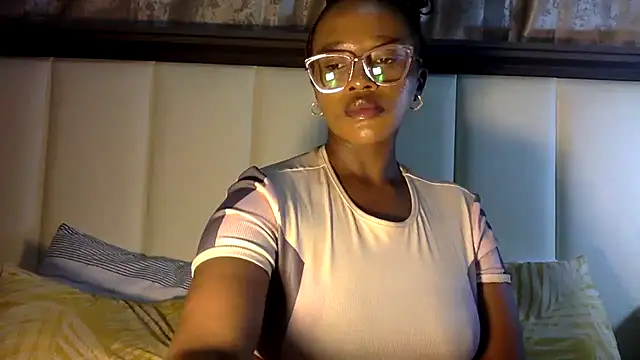 Snapshot of BOOTYBANGER24xx chatting on January 5, 2025, 10:32 am BOOTYBANGER24xx online show from January 5, 2025, 10:32 am