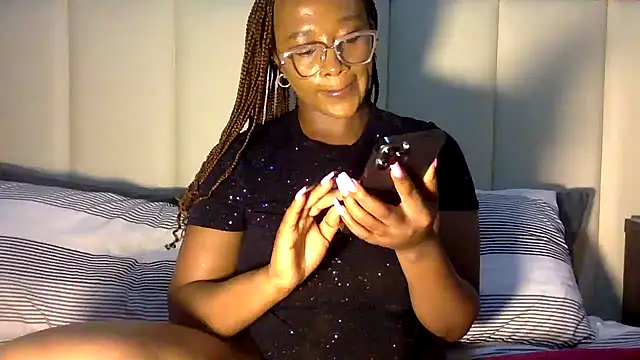 Snapshot of BOOTYBANGER24xx chatting on January 25, 2025, 9:36 am BOOTYBANGER24xx online show from January 25, 2025, 9:36 am