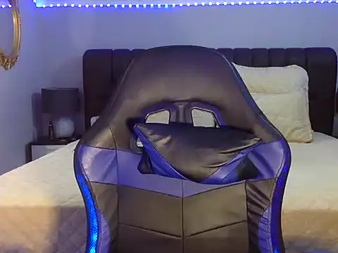 Snapshot of BOOTYBANGER24xx chatting on September 9, 2025, 6:46 am BOOTYBANGER24xx online show from September 9, 2025, 6:46 am