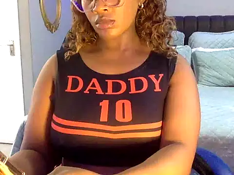 Snapshot of BOOTYBANGER24xx chatting on October 22, 2025, 3:01 pm BOOTYBANGER24xx online show from October 22, 2025, 3:01 pm