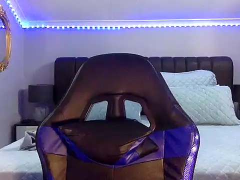 Snapshot of BOOTYBANGER24xx chatting on October 24, 2025, 2:41 am BOOTYBANGER24xx online show from October 24, 2025, 2:41 am