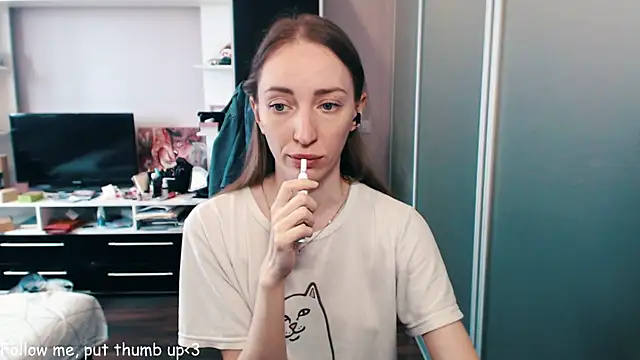 Natalimeowks online show from June 15, 2026, 9:33 am