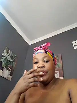 SWEETDOLLY29XX online show from July 15, 2026, 8:08 am