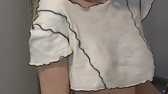 JuliaJuliette online show from February 14, 2025, 11:53 pm