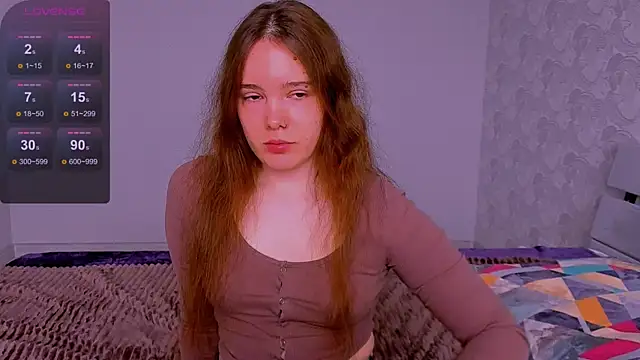 Snapshot of Janie_JJ_Curvie chatting on May 21, 2026, 2:40 am Janie JJ Curvie online show from May 21, 2026, 2:40 am