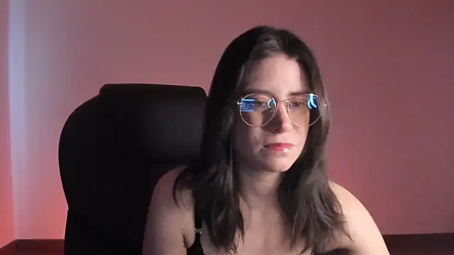 Snapshot of HazelKush chatting on September 18, 2025, 9:50 pm HazelKush online show from September 18, 2025, 9:50 pm