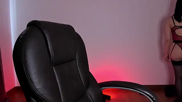 Snapshot of HazelKush chatting on October 2, 2025, 7:21 pm HazelKush online show from October 2, 2025, 7:21 pm