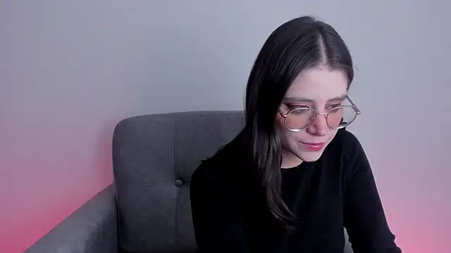 HazelKush online show from November 25, 2025, 9:59 pm