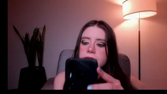 HazelKush online show from May 20, 2026, 11:11 pm