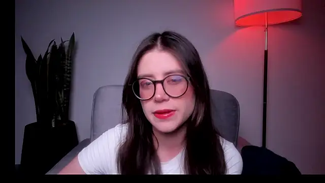 HazelKush online show from June 22, 2026, 8:39 pm