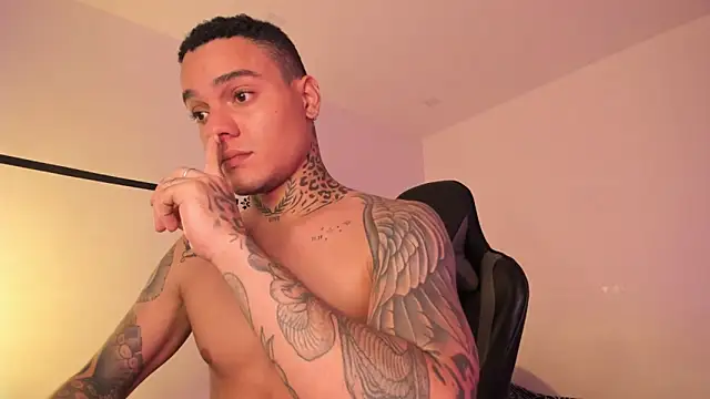 Snapshot of ImDominike chatting on December 2, 2024, 4:09 am ImDominike online show from December 2, 2024, 4:09 am