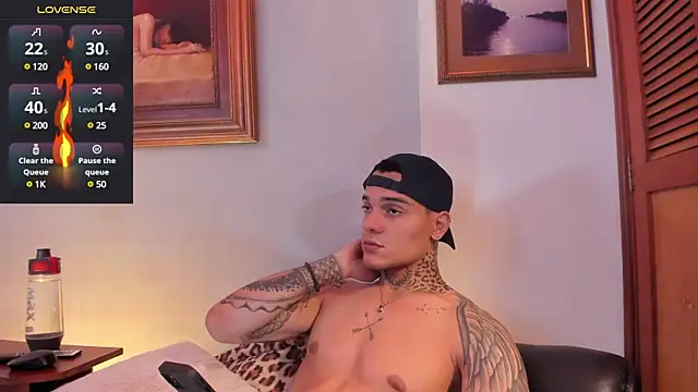 Snapshot of ImDominike chatting on January 3, 2025, 9:47 pm ImDominike online show from January 3, 2025, 9:47 pm