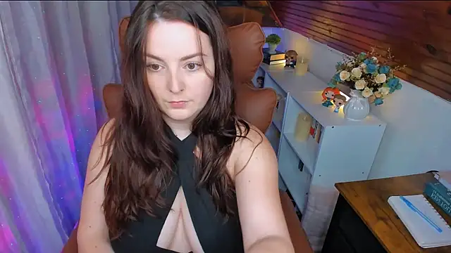 ErinMarshall online show from October 1, 2025, 12:44 pm