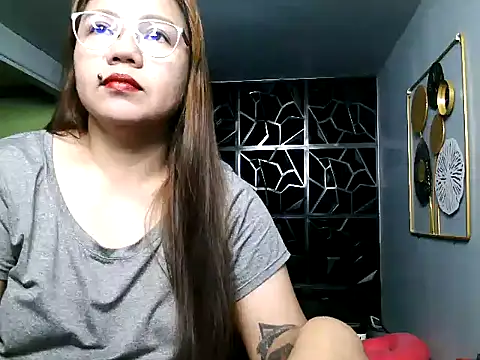 ambersmile online show from January 22, 2025, 10:37 pm