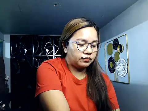 ambersmile online show from January 24, 2025, 9:28 am