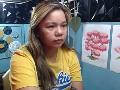 ambersmile online show from December 14, 2025, 9:30 pm