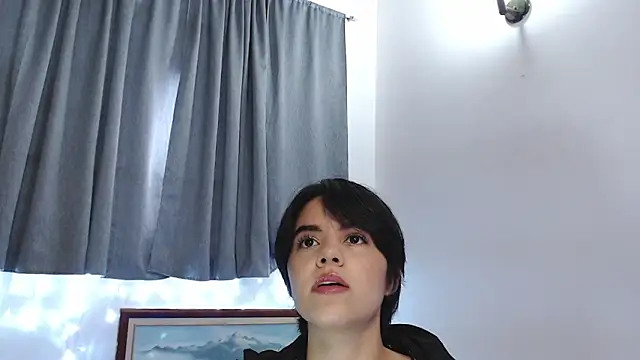 mia collins x online show from April 1, 2026, 10:07 pm