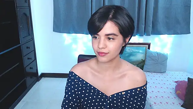 Snapshot of mia_collins_x chatting on April 17, 2026, 2:36 am mia collins x online show from April 17, 2026, 2:36 am