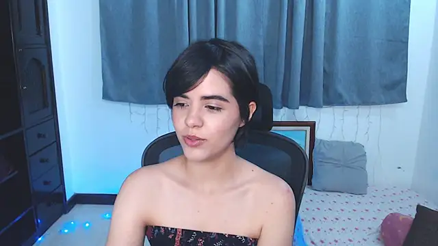 Snapshot of mia_collins_x chatting on May 28, 2026, 11:46 pm mia collins x online show from May 28, 2026, 11:46 pm