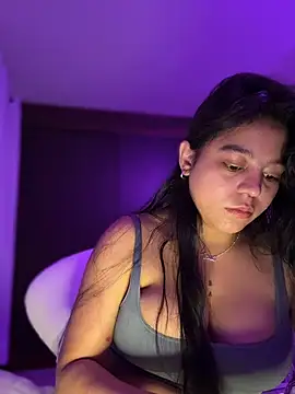 Naiara sex online show from December 5, 2025, 5:05 am