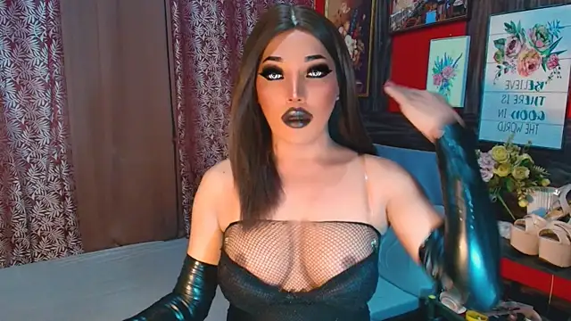 Snapshot of trixxielicious chatting on October 31, 2025, 12:39 pm trixxielicious online show from October 31, 2025, 12:39 pm