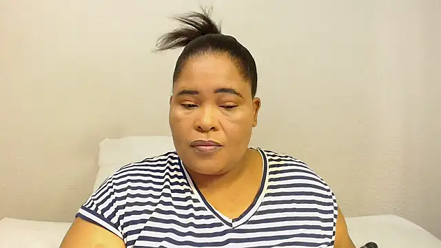 zandile online show from October 20, 2025, 10:38 am