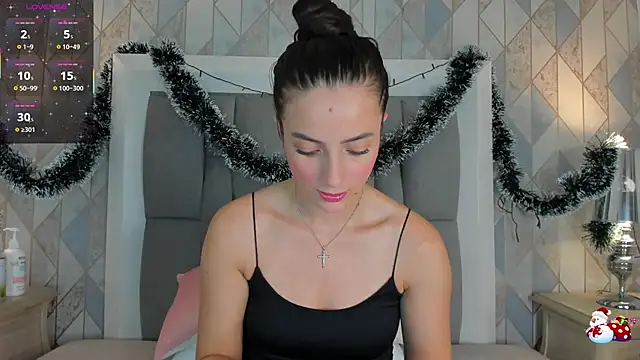 Princsgirl  online show from December 15, 2025, 6:12 pm