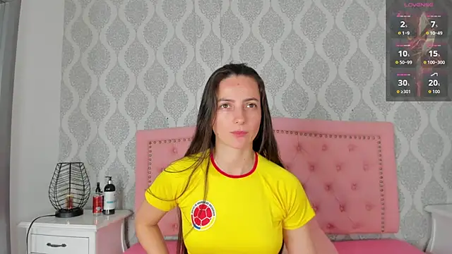 Princsgirl  online show from June 17, 2026, 6:20 pm