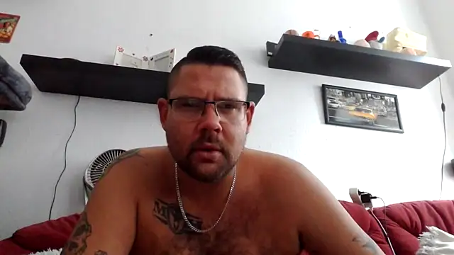 Snapshot of sexykevin17cm chatting on October 7, 2025, 1:41 pm sexykevin17cm online show from October 7, 2025, 1:41 pm