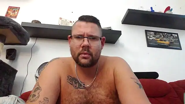 sexykevin17cm online show from November 26, 2025, 2:40 pm