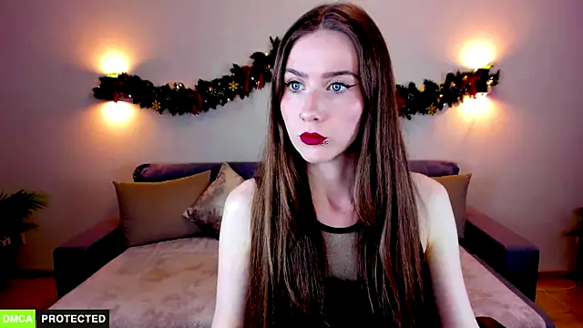 TheWoman   online show from December 22, 2025, 7:00 pm