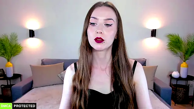 TheWoman   online show from June 8, 2026, 10:59 am