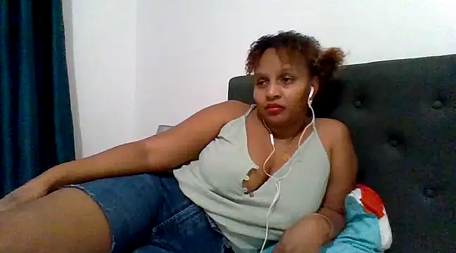 Nathyjess195 online show from December 12, 2024, 10:20 pm