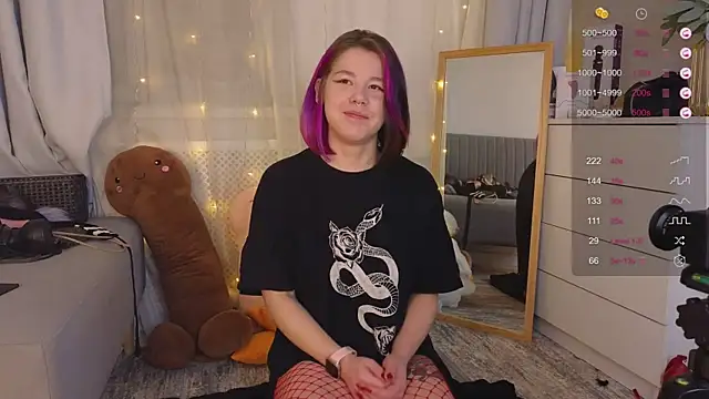 Mira Falls online show from December 3, 2024, 4:25 am