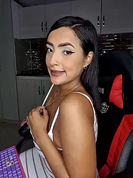 Snapshot of Shantal_Lovee chatting on December 22, 2024, 12:07 am Shantal Lovee online show from December 22, 2024, 12:07 am