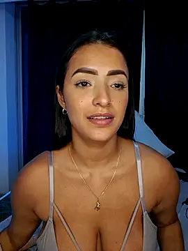 Snapshot of Shantal_Lovee chatting on December 30, 2024, 3:46 pm Shantal Lovee online show from December 30, 2024, 3:46 pm