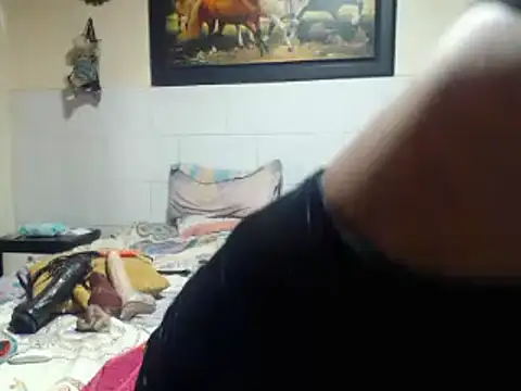 RobertaHott online show from October 10, 2025, 8:41 pm