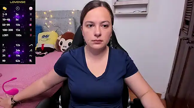angelaagomez online show from December 13, 2024, 3:43 pm