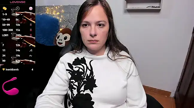 angelaagomez online show from January 3, 2025, 12:11 am