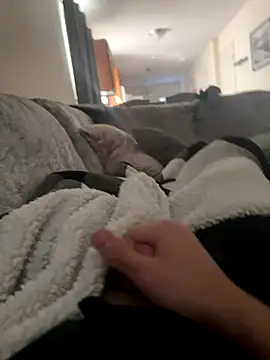 Ethanstone18 online show from October 3, 2025, 3:31 pm