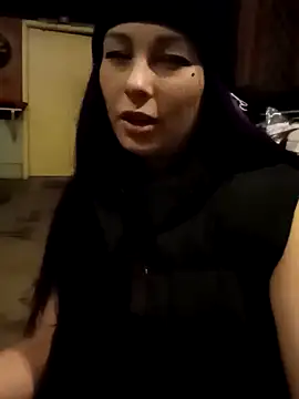 Snapshot of Babii_Nova chatting on December 5, 2024, 8:11 am Babii Nova online show from December 5, 2024, 8:11 am