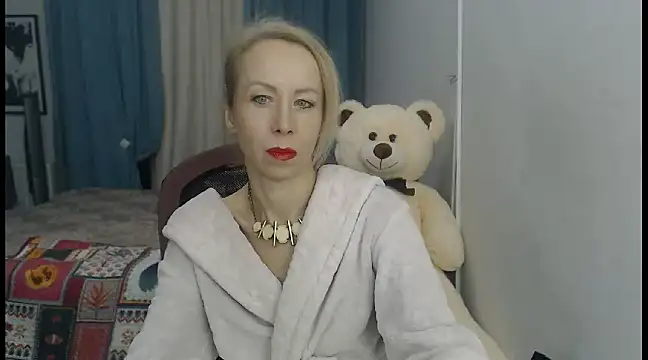 LuxuryNika online show from December 9, 2024, 2:17 pm