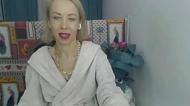 LuxuryNika online show from December 15, 2024, 2:37 pm