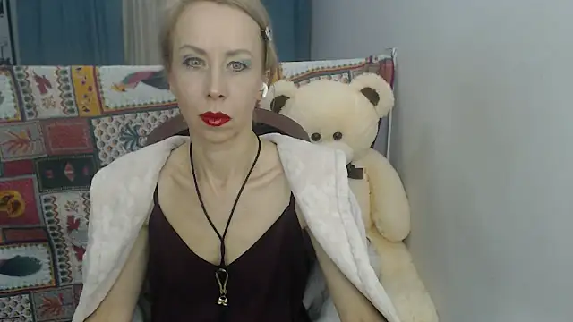 LuxuryNika online show from December 22, 2024, 4:48 pm