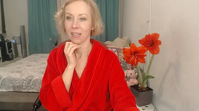 LuxuryNika online show from April 18, 2026, 8:09 pm