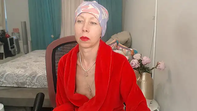 LuxuryNika online show from July 14, 2026, 5:29 pm