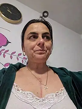 IsabelleCraft online show from February 9, 2026, 7:56 am