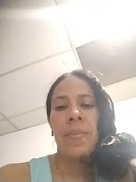 Bootycallhot online show from July 9, 2026, 2:59 am